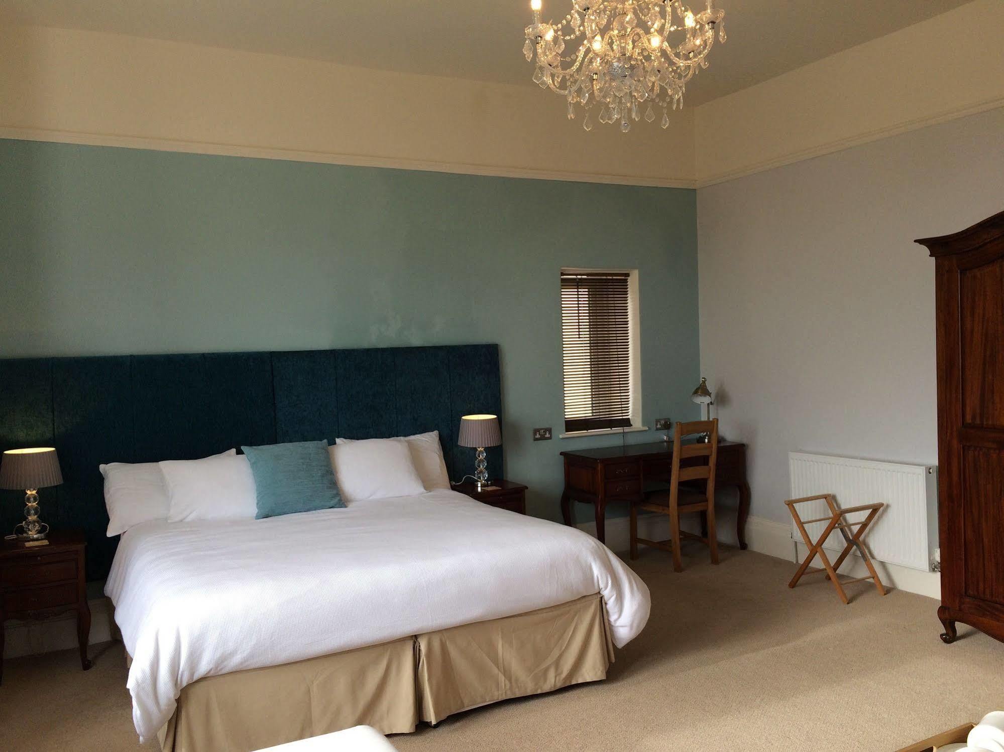 Crofton House Hotel Torquay Bagian luar foto